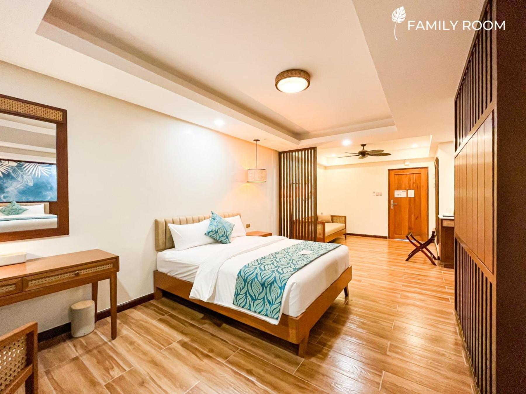 La Jolla Luxury Beach Resort Bagac Dış mekan fotoğraf