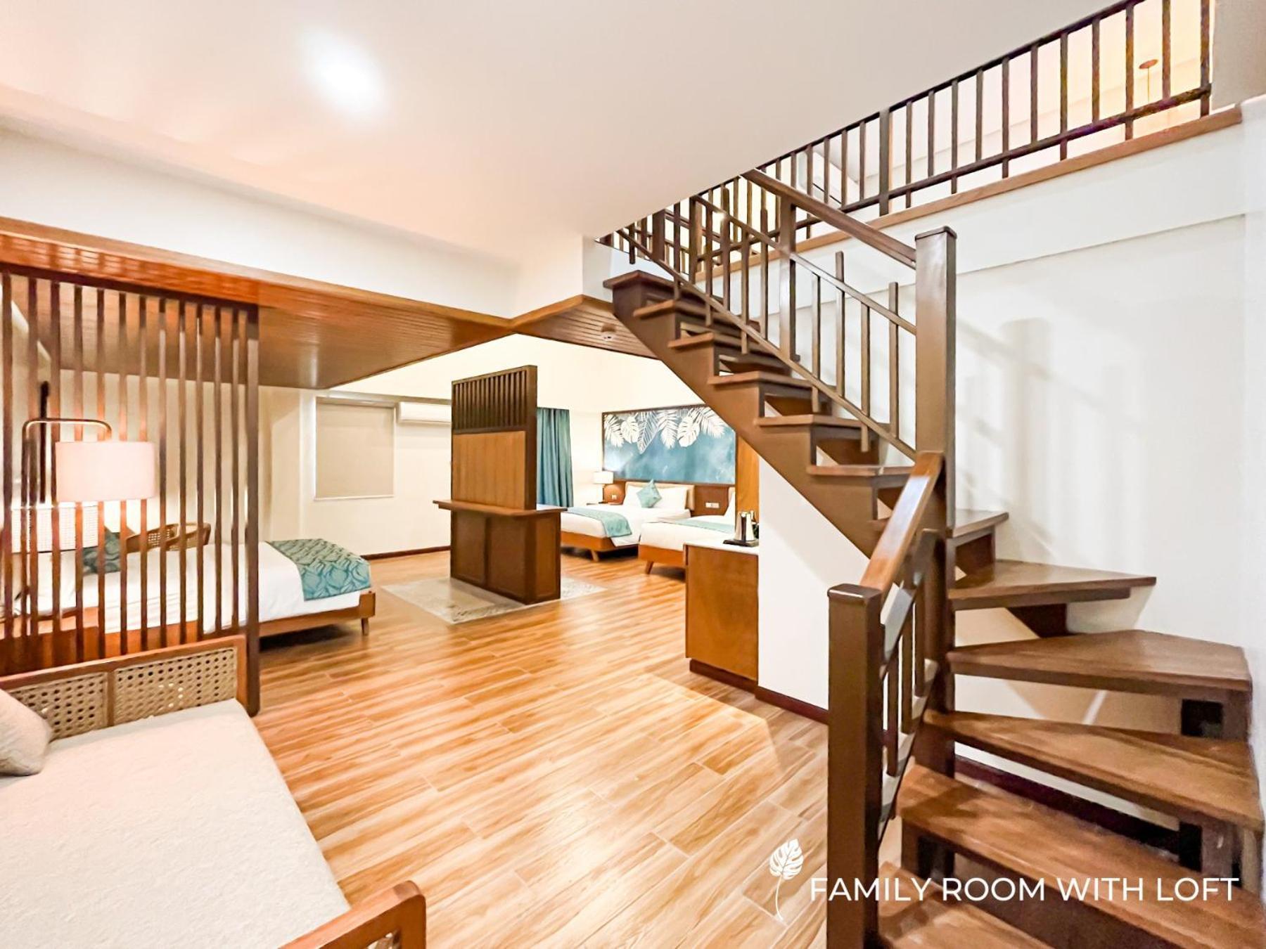 La Jolla Luxury Beach Resort Bagac Dış mekan fotoğraf
